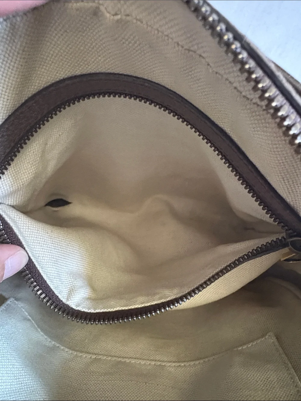 Gucci Beige GG Supreme crossbody with Green-Red Web and Brown Trim